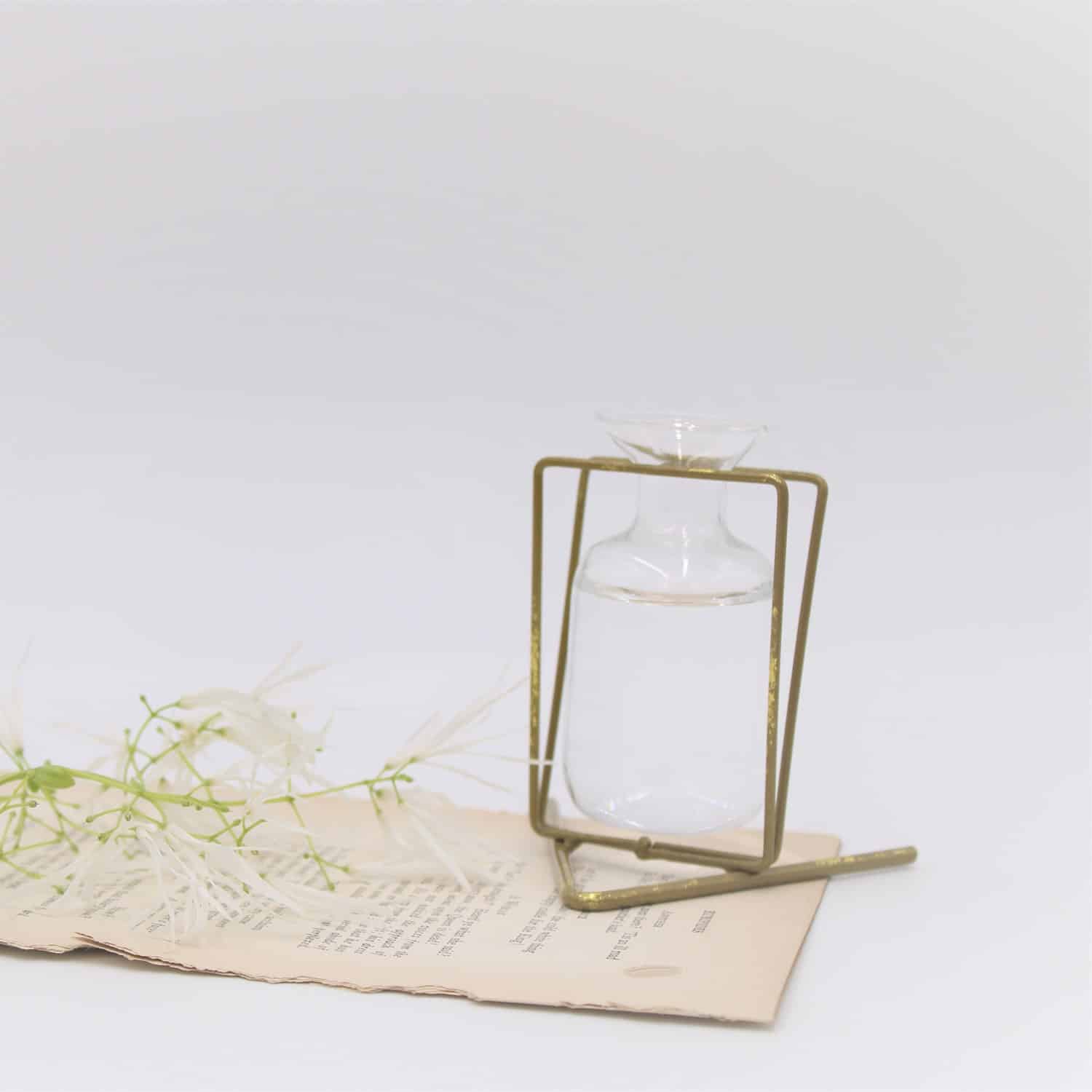 Vintage inspired Gold Bud Vase Linabella