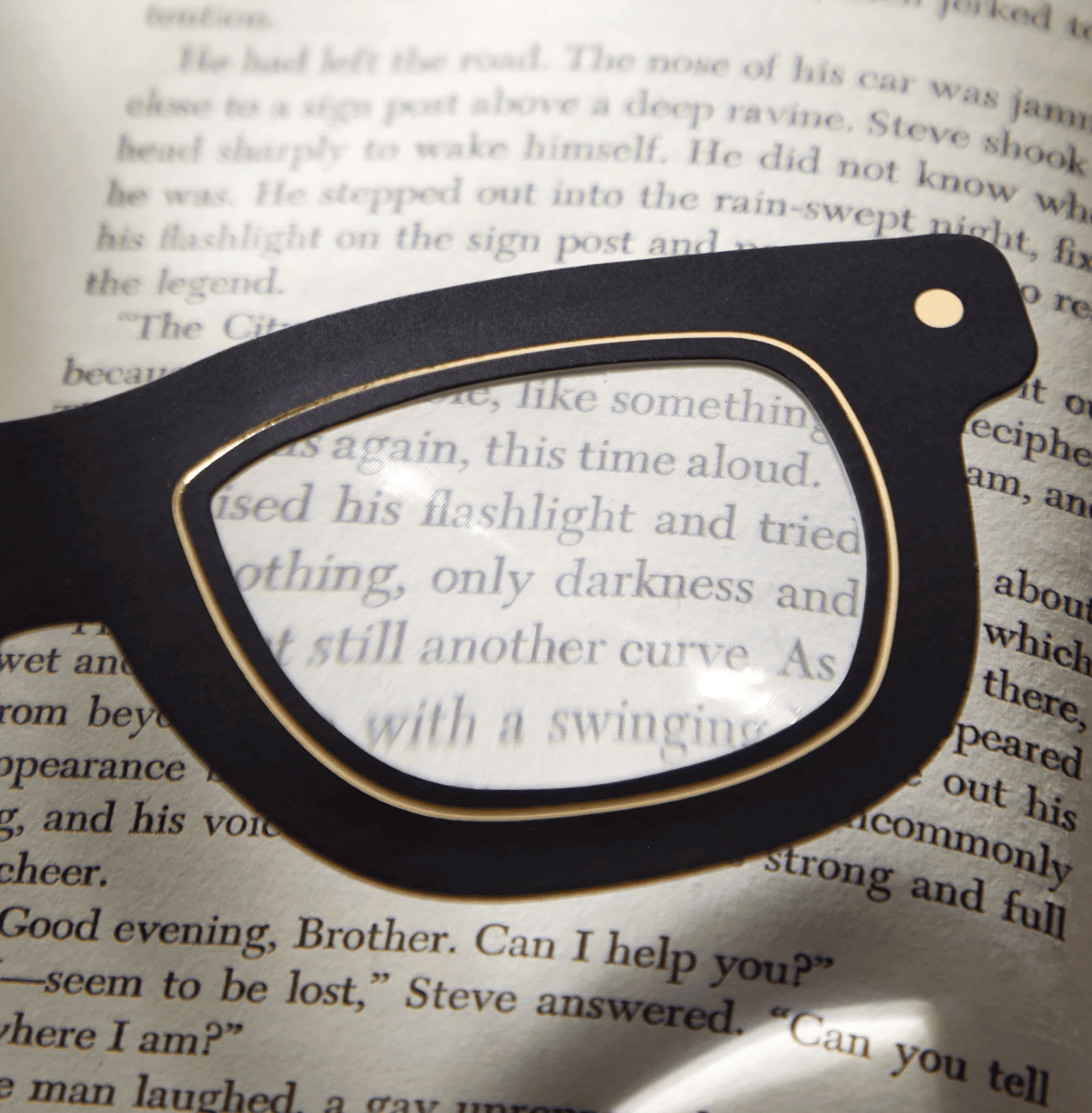 Readers Bookmark with Magnifier 3 Readers Bookmark with Magnifier - Image 3